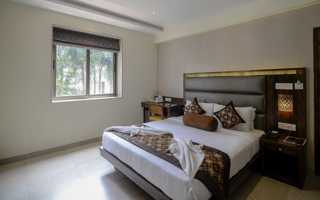 Sunkissed Plaza Hotel Calangute Exterior foto