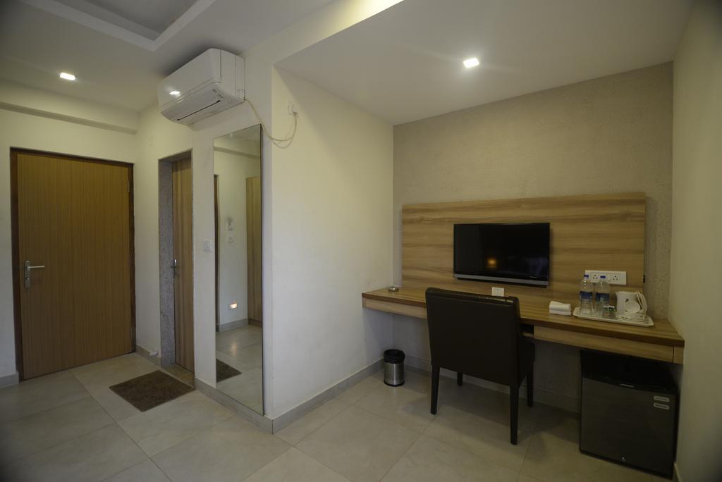 Sunkissed Plaza Hotel Calangute Exterior foto