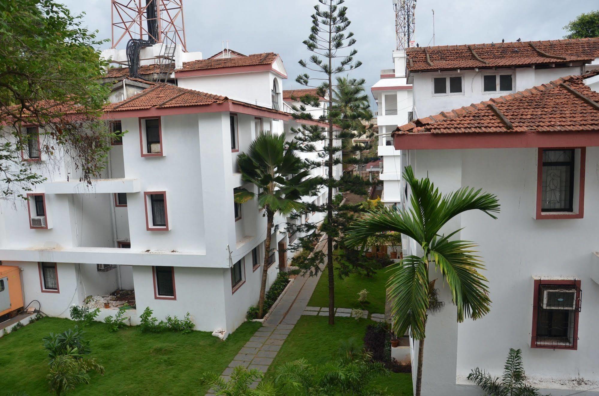 Sunkissed Plaza Hotel Calangute Exterior foto