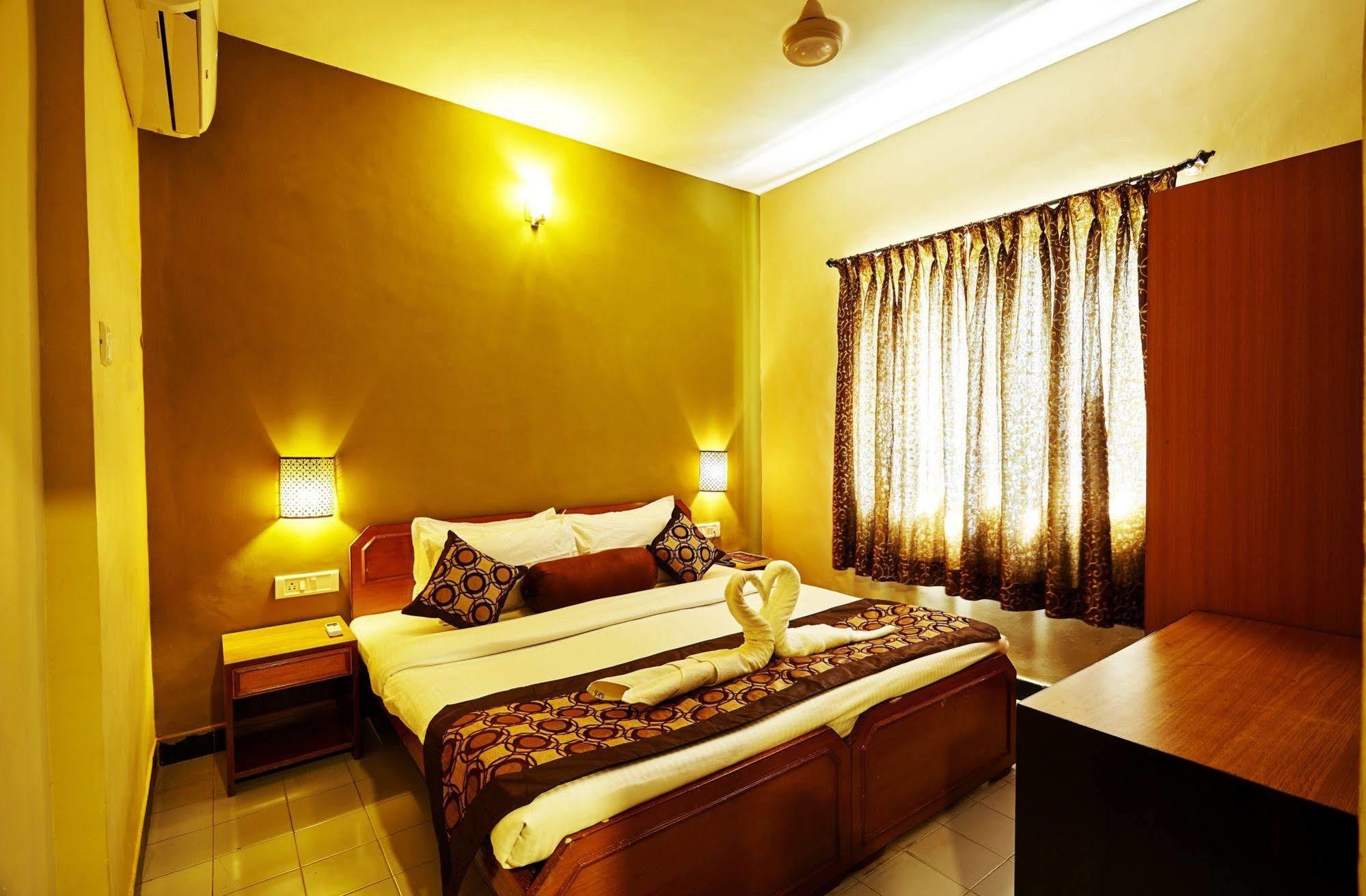 Sunkissed Plaza Hotel Calangute Exterior foto